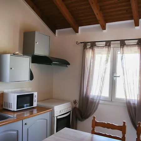 Aparthotel S&c Kosmos Roda (Corfu)