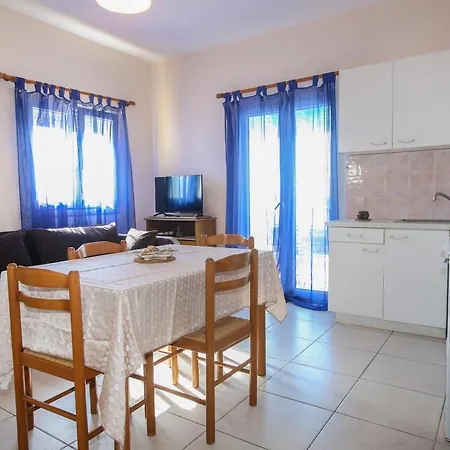 S&c Kosmos Aparthotel